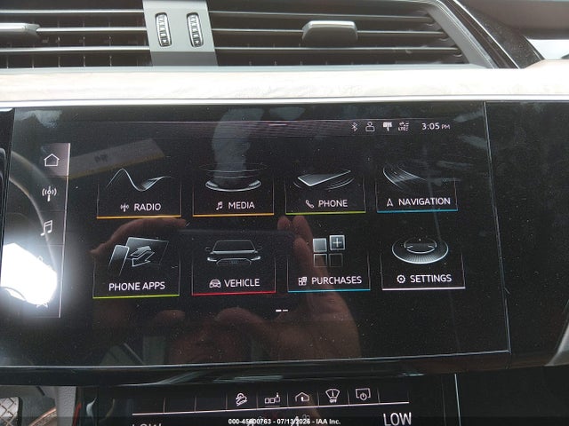2019 Audi E-tron Premium Plus მანქანა იყიდება აუქციონზე, vin: WA1VABGE7KB014205, აუქციონის ნომერი: 45600763