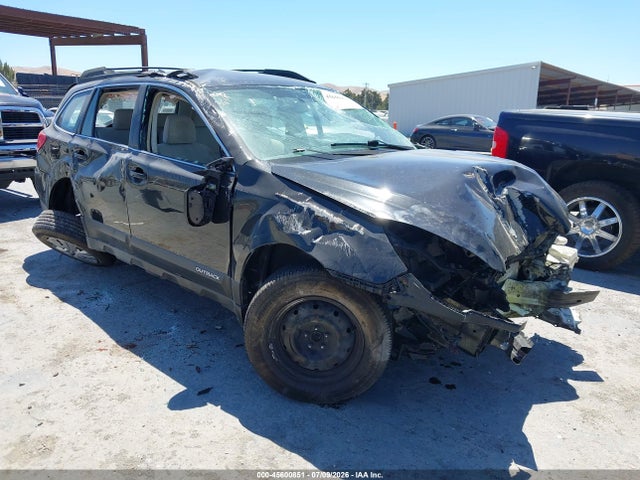 45600851 :رقم المزاد ، 4S4BRBAC4D3300515 vin ، 2013 Subaru Outback 2.5i مزاد بيع