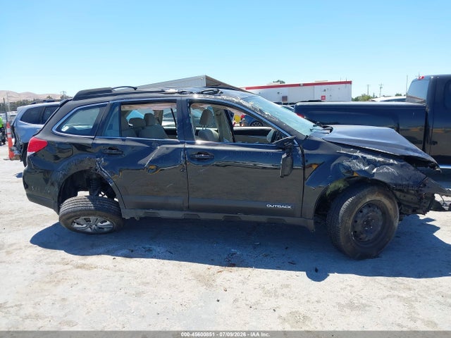 2013 Subaru Outback 2.5i მანქანა იყიდება აუქციონზე, vin: 4S4BRBAC4D3300515, აუქციონის ნომერი: 45600851