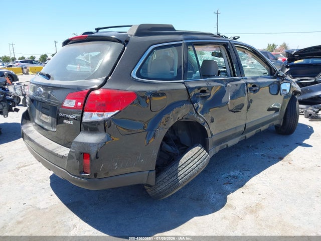 2013 Subaru Outback 2.5i მანქანა იყიდება აუქციონზე, vin: 4S4BRBAC4D3300515, აუქციონის ნომერი: 45600851