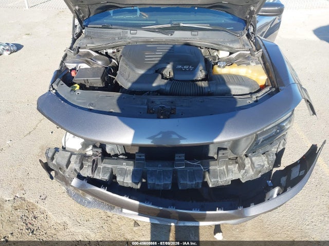 2C3CDXHG0JH281374 Dodge Charger Sxt Plus Rwd