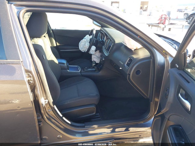 2C3CDXHG0JH281374 Dodge Charger Sxt Plus Rwd