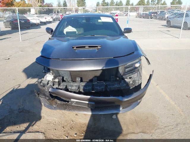 2C3CDXHG0JH281374 Dodge Charger Sxt Plus Rwd