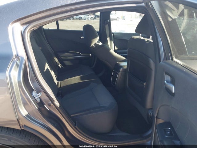 2C3CDXHG0JH281374 Dodge Charger Sxt Plus Rwd