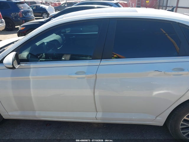 2019 Volkswagen Jetta 1.4t Sel მანქანა იყიდება აუქციონზე, vin: 3VWE57BU5KM063995, აუქციონის ნომერი: 45600873
