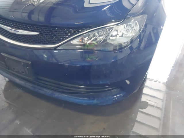 2C4RC1CG7LR245417 Chrysler Voyager Lx
