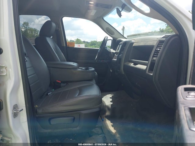 45600941 :رقم المزاد ، 1C6RR6FG9JS317177 vin ، 2018 Ram 1500 Tradesman  4x2 6'4 Box مزاد بيع