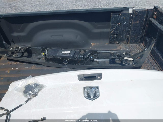45600941 :رقم المزاد ، 1C6RR6FG9JS317177 vin ، 2018 Ram 1500 Tradesman  4x2 6'4 Box مزاد بيع