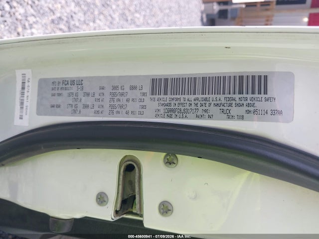 45600941 :رقم المزاد ، 1C6RR6FG9JS317177 vin ، 2018 Ram 1500 Tradesman  4x2 6'4 Box مزاد بيع