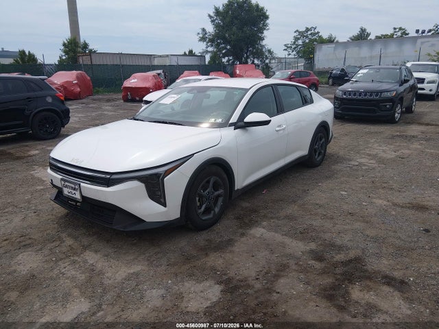 KIA K4 Lxs 2025 3KPFT4DE8SE029920 Image 2