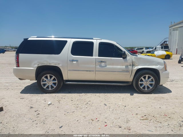 Продаж на аукціоні авто 2011 Gmc Yukon Xl 1500 Denali, vin: 1GKS1MEF3BR366256, номер лоту: 45601085