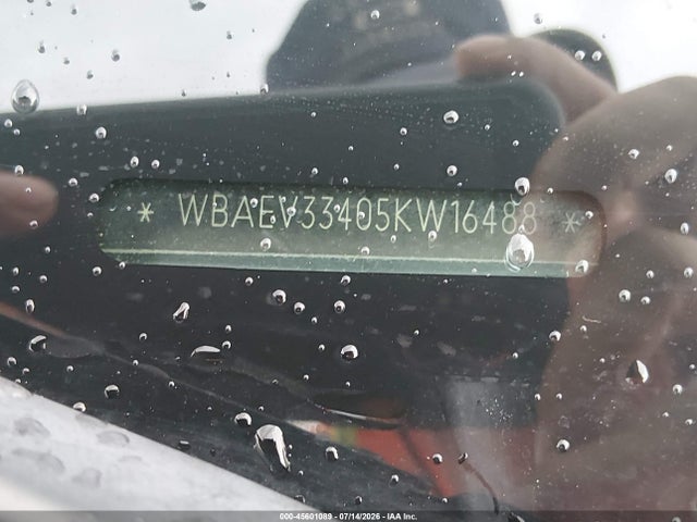 2005 Bmw 325i მანქანა იყიდება აუქციონზე, vin: WBAEV33405KW16488, აუქციონის ნომერი: 45601089