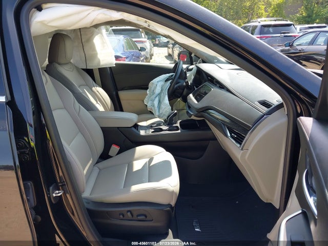 Продажа на аукционе авто 2021 Cadillac Xt4 Awd Premium Luxury, vin: 1GYFZDR40MF071001, номер лота: 45601103