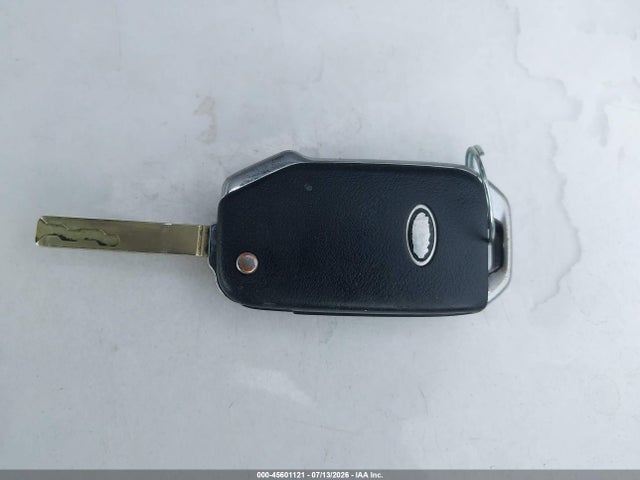 KNDJ23AU3L7041784 KIA Soul X-line