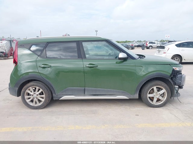 KNDJ23AU3L7041784 KIA Soul X-line