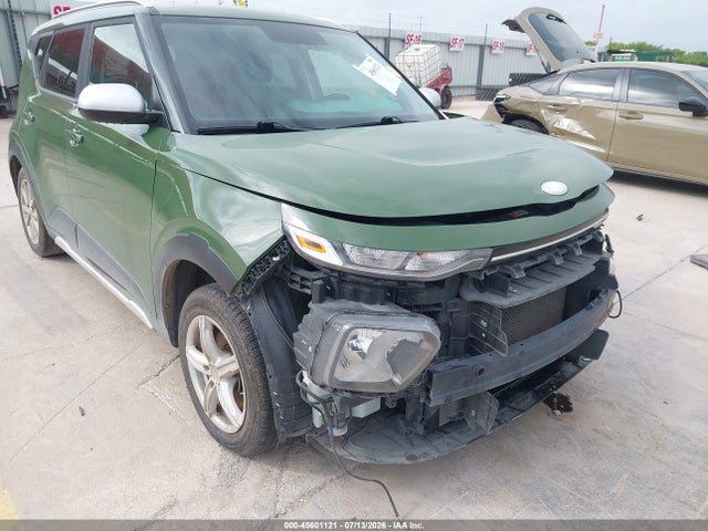 KNDJ23AU3L7041784 KIA Soul X-line