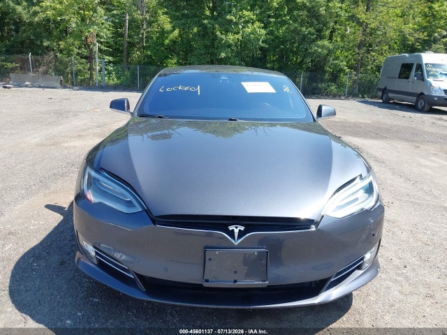 Продаж на аукціоні авто 2016 Tesla Model S 60/70/75/85, vin: 5YJSA1E11GF139367, номер лоту: 45601137