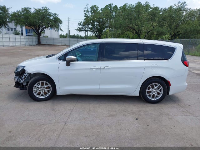 45601142 :رقم المزاد ، 2C4RC1CG2PR596144 vin ، 2023 Chrysler Voyager Lx مزاد بيع