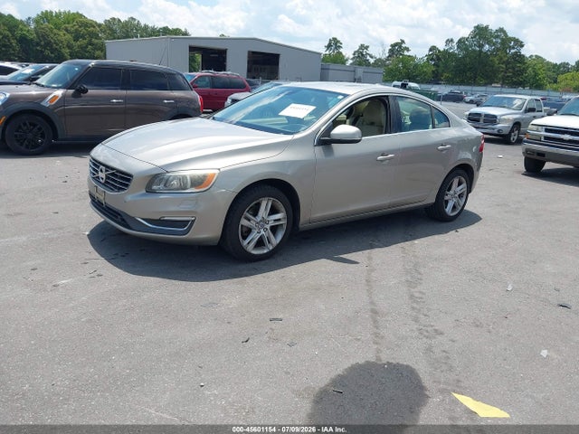 45601154 :رقم المزاد ، YV140MFD1F1301439 vin ، 2015 Volvo S60 T5 Platinum مزاد بيع