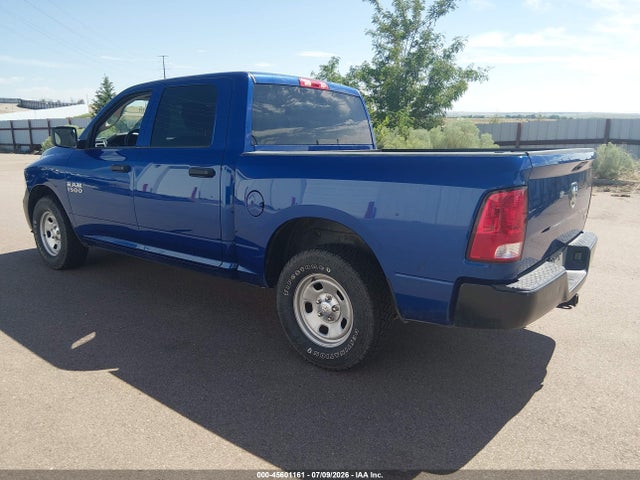 45601161 :رقم المزاد ، 3C6RR6KG4JG246435 vin ، 2018 Ram 1500 Tradesman  4x2 5'7 Box مزاد بيع