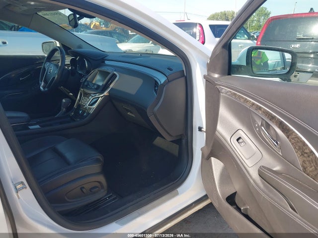 45601300 :رقم المزاد ، 1G4GB5G32GF258674 vin ، 2016 Buick Lacrosse مزاد بيع