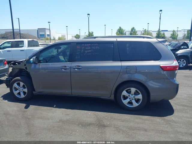 5TDKK3DCXGS732054 Toyota Sienna Le 8 Passenger
