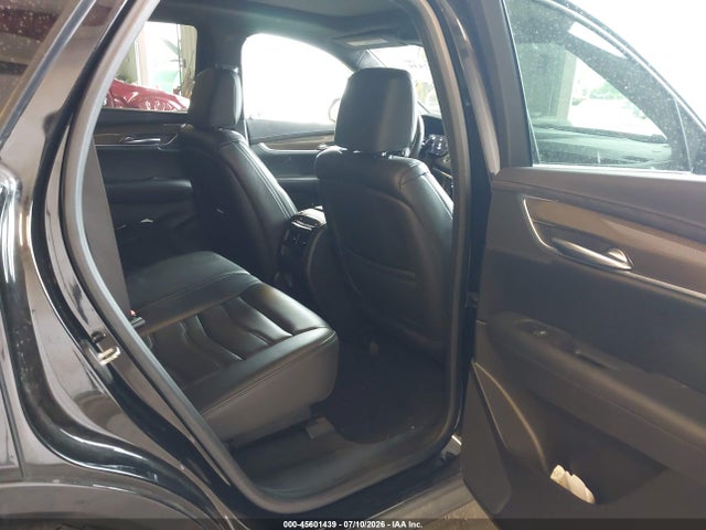 45601439 :رقم المزاد ، 1GYKNGRS2JZ135477 vin ، 2018 Cadillac Xt5 Platinum مزاد بيع
