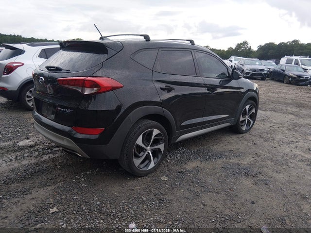 45601455 :رقم المزاد ، KM8J33A28HU311009 vin ، 2017 Hyundai Tucson Sport مزاد بيع