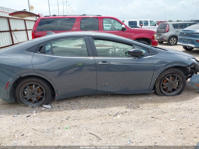 Toyota Prius Le 2025 JTDACAAU9S3051114 Image 13