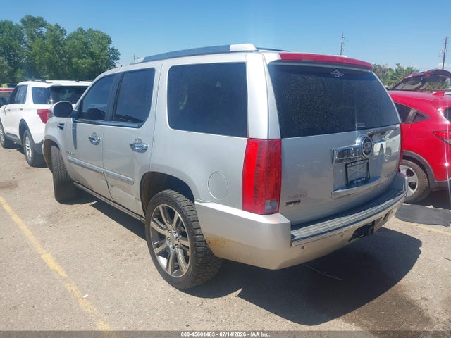 Продаж на аукціоні авто 2011 Cadillac Escalade Premium, vin: 1GYS4CEF8BR387885, номер лоту: 45601483