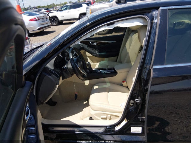 Продажа на аукционе авто 2019 Infiniti Q50 3.0t Luxe, vin: JN1EV7AP5KM511861, номер лота: 45601514