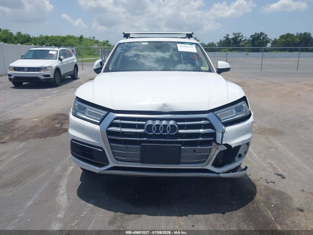 2020 Audi Q5 Premium 45 Tfsi Quattro S Tronic/titanium Premium 45 Tfsi Quattro S Tronic მანქანა იყიდება აუქციონზე, vin: WA1ANAFY8L2040693, აუქციონის ნომერი: 45601527