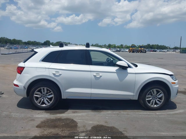 2020 Audi Q5 Premium 45 Tfsi Quattro S Tronic/titanium Premium 45 Tfsi Quattro S Tronic მანქანა იყიდება აუქციონზე, vin: WA1ANAFY8L2040693, აუქციონის ნომერი: 45601527