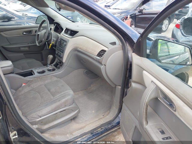 2017 Chevrolet Traverse Ls მანქანა იყიდება აუქციონზე, vin: 1GNKVFKDXHJ154760, აუქციონის ნომერი: 45601582