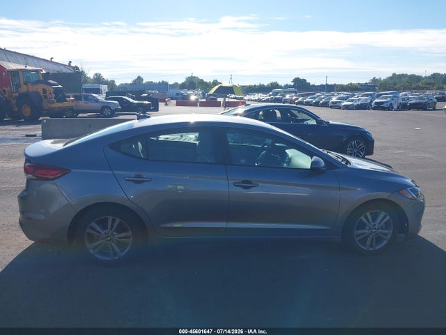 5NPD84LF2JH297648 Hyundai ELANTRA SEL