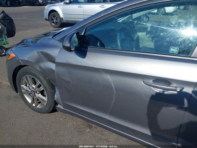 5NPD84LF2JH297648 Hyundai ELANTRA SEL