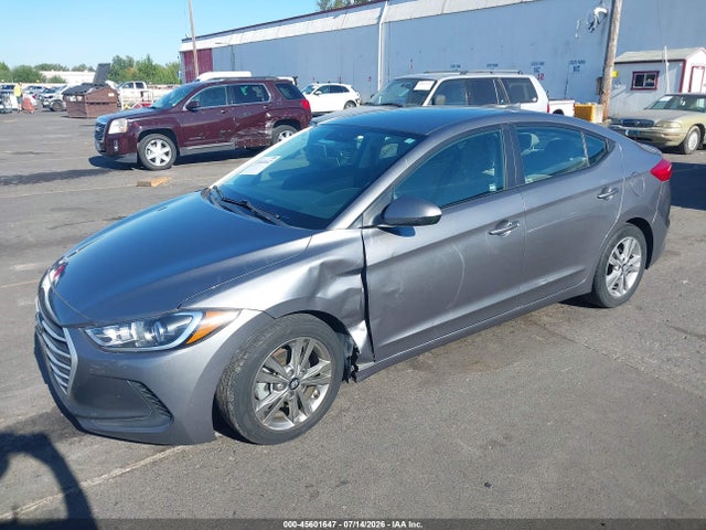 5NPD84LF2JH297648 Hyundai ELANTRA SEL