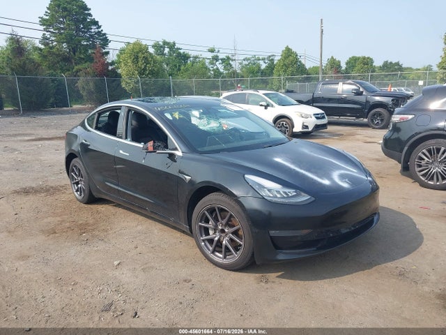 2019 5YJ3E1EA5KF362013 main image