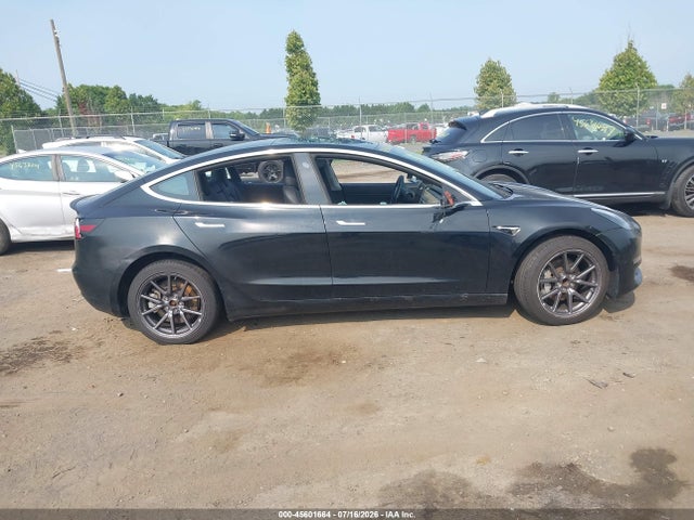 Tesla Model 3 Long Range/mid Range/standard Range/standard Range Plus 2019 5YJ3E1EA5KF362013 Image 11