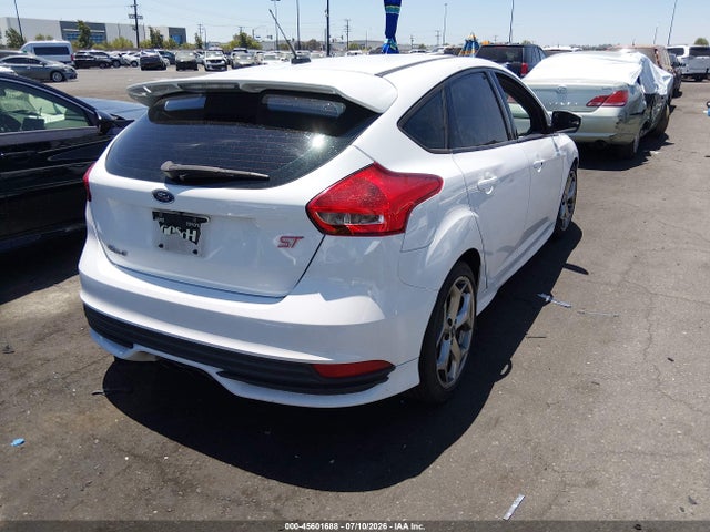 Ford FOCUS ST 2016 1FADP3L99GL212984 Image 4
