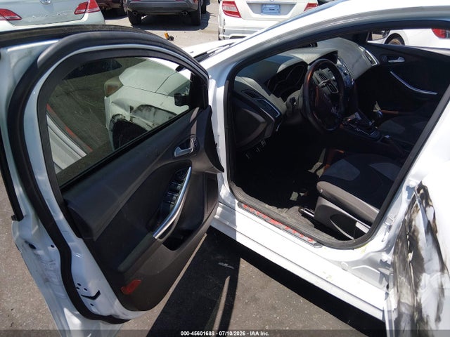 Ford FOCUS ST 2016 1FADP3L99GL212984 Image 5