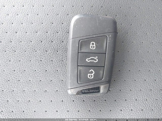 Aukcja sprzedaży 2019 Volkswagen Jetta 1.4t Sel, vin: 3VWE57BU7KM104160, numer aukcji: 45601692