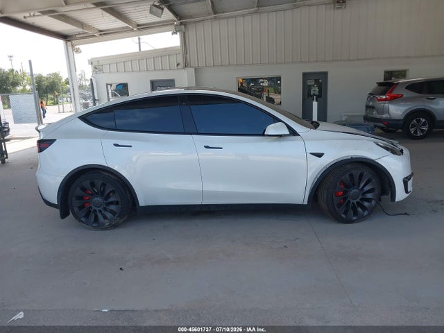 45601737 :رقم المزاد ، 7SAYGDEF9NF380762 vin ، 2022 Tesla Model Y Performance Dual Motor All-wheel Drive مزاد بيع