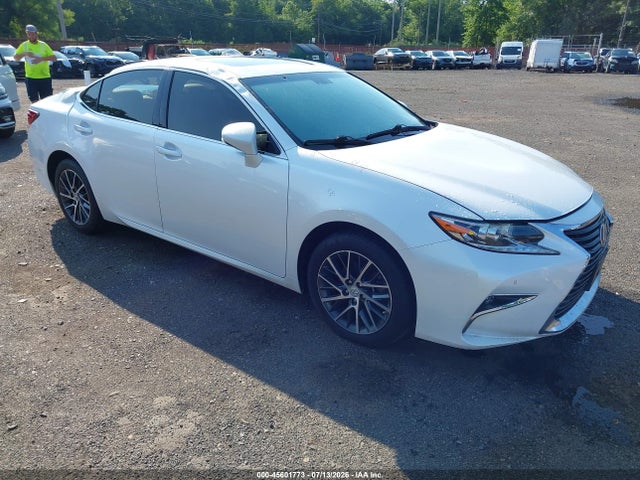 45601773 :رقم المزاد ، JTHBK1GG8G2229373 vin ، 2016 Lexus Es 350 مزاد بيع