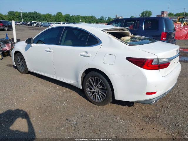 45601773 :رقم المزاد ، JTHBK1GG8G2229373 vin ، 2016 Lexus Es 350 مزاد بيع