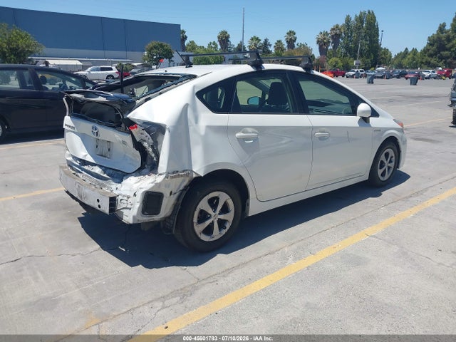 Toyota Prius Two 2015 JTDKN3DU0F0414056 Image 4