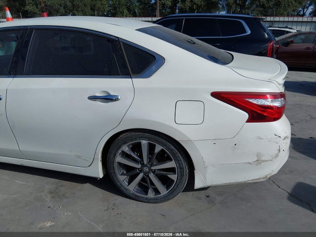 Продаж на аукціоні авто 2016 Nissan Altima 2.5 Sr, vin: 1N4AL3AP8GC169965, номер лоту: 45601801