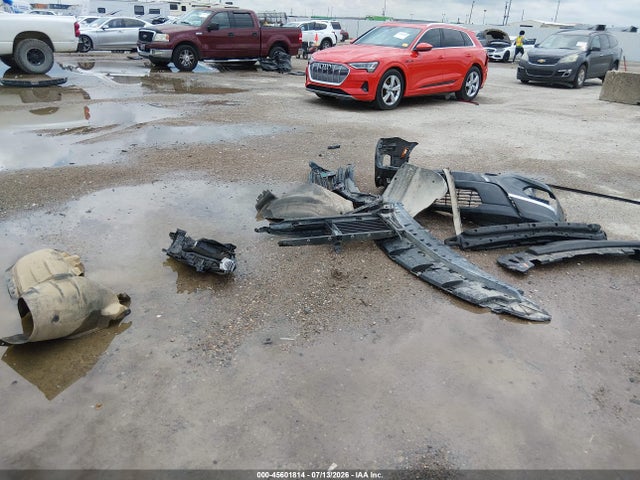 Auction sale of the 2022 Chevrolet Traverse, vin: 1GNEREKW8NJ100186, lot number: 45601814