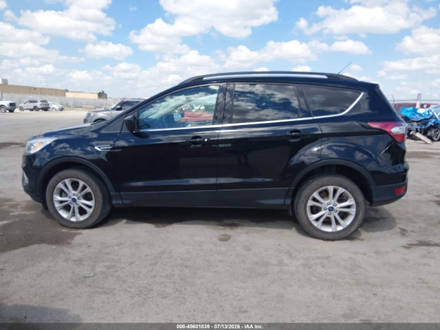 1FMCU9G94HUE33301 Ford ESCAPE SE