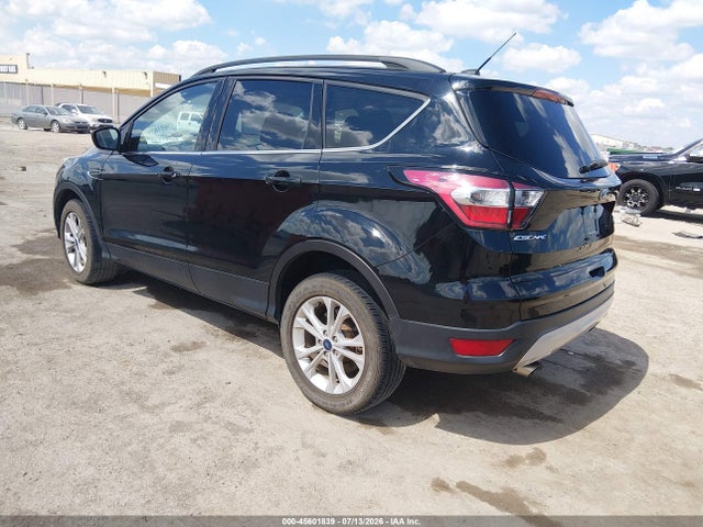 1FMCU9G94HUE33301 Ford ESCAPE SE